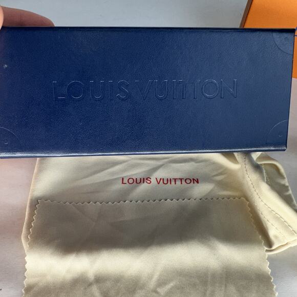 LOUIS VUITTON LV Clash Square Sunglasses Black - Picture 7 of 13